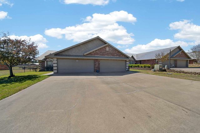 1442 Garner Lane, Longview, TX 75605