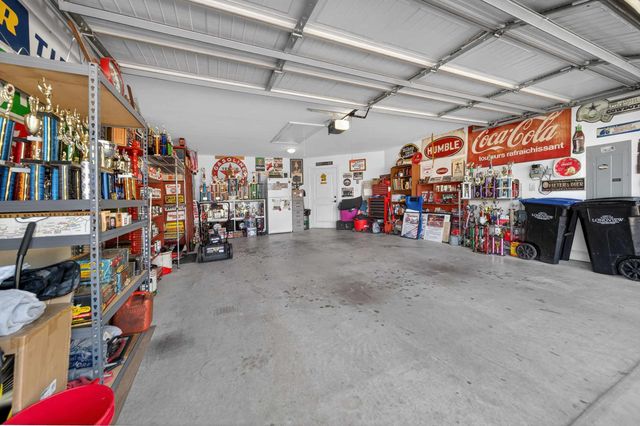 1442 Garner Lane, Longview, TX 75605