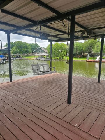 3814 Pawnee Court, Granbury, TX 76048