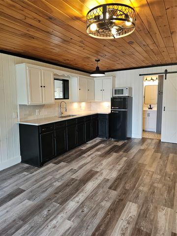 3814 Pawnee Court, Granbury, TX 76048