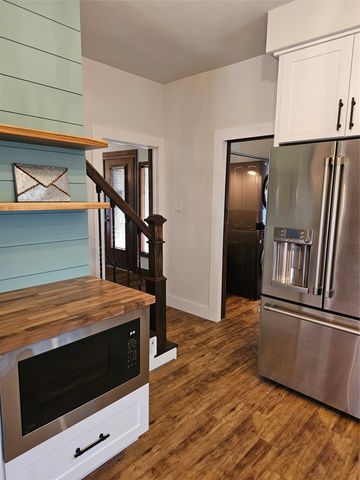 3814 Pawnee Court, Granbury, TX 76048