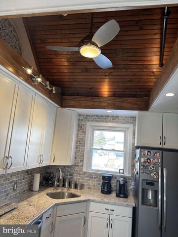 45 HANSEN AVE, Hamilton, NJ 08610