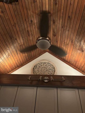 45 HANSEN AVE, Hamilton, NJ 08610