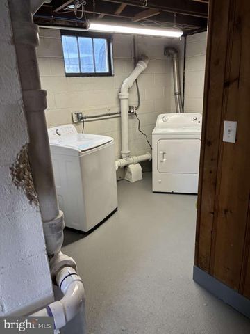 45 HANSEN AVE, Hamilton, NJ 08610