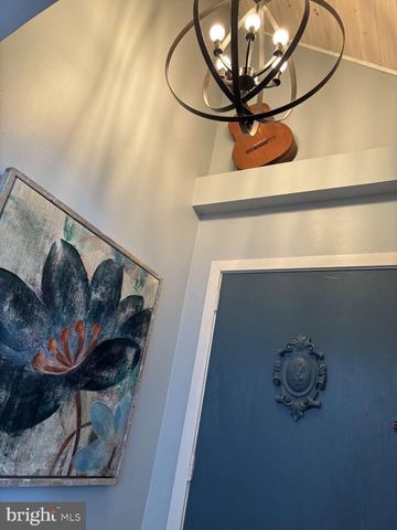 45 HANSEN AVE, Hamilton, NJ 08610