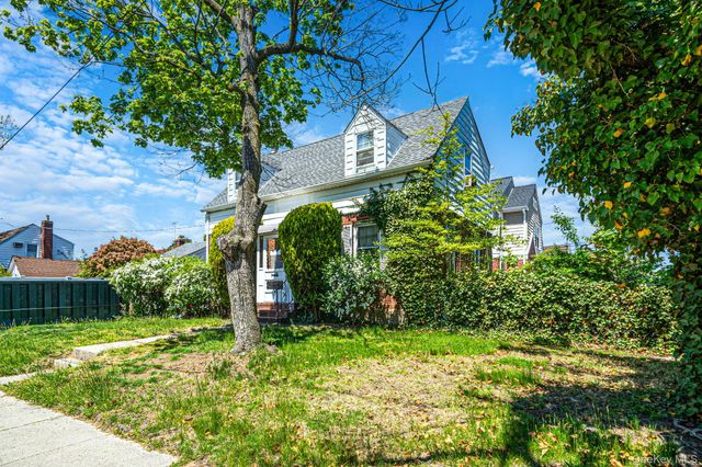 140 Freeman Avenue, Elmont, NY 11003