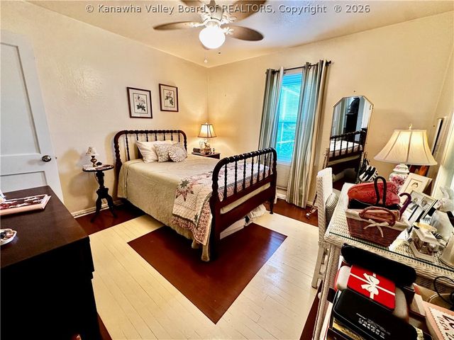 709 Kasick Drive, St Albans, WV 25177