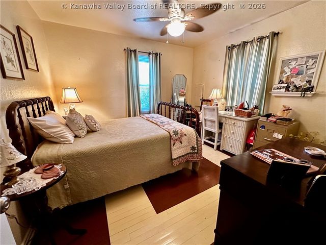 709 Kasick Drive, St Albans, WV 25177