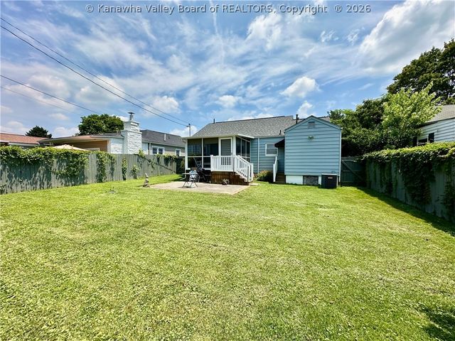 709 Kasick Drive, St Albans, WV 25177