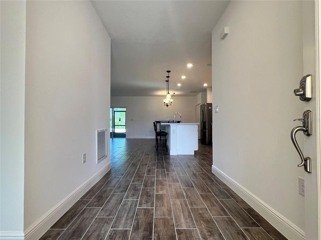 301 JACKSON LOOP, Deland, FL 32724