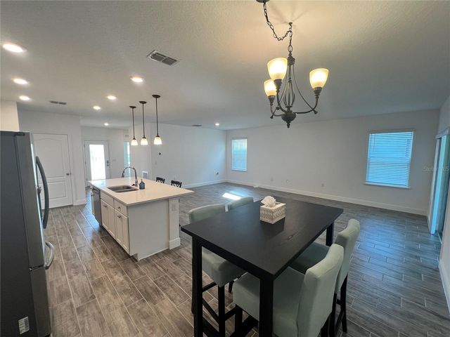 301 JACKSON LOOP, Deland, FL 32724