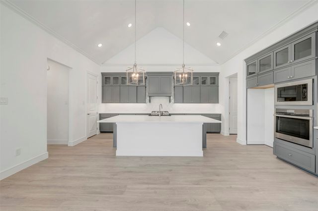 3008 Sandy Springs Drive, Arlington, TX 76017
