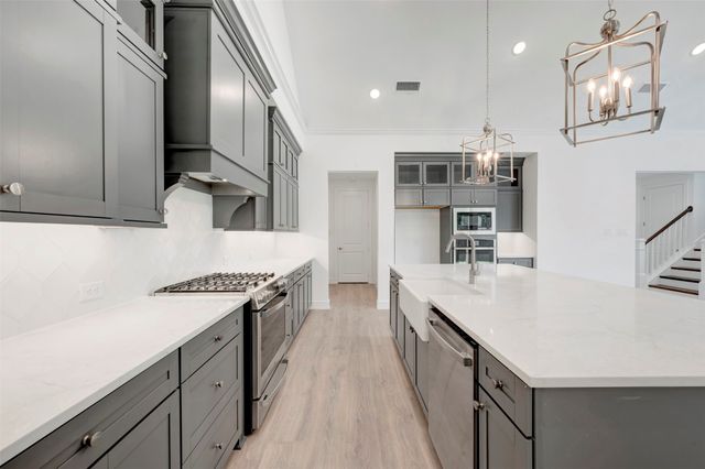 3008 Sandy Springs Drive, Arlington, TX 76017