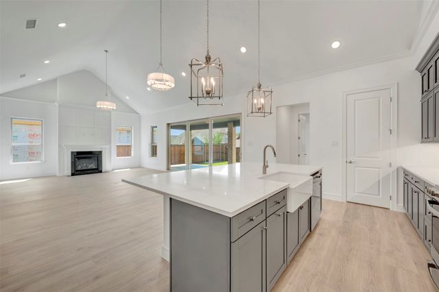 3008 Sandy Springs Drive, Arlington, TX 76017