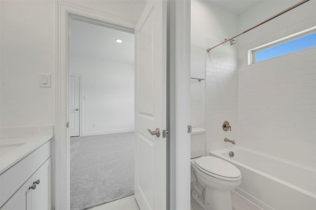 3008 Sandy Springs Drive, Arlington, TX 76017