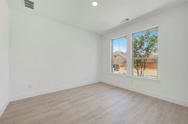 3008 Sandy Springs Drive, Arlington, TX 76017