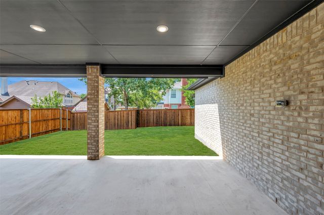 3008 Sandy Springs Drive, Arlington, TX 76017