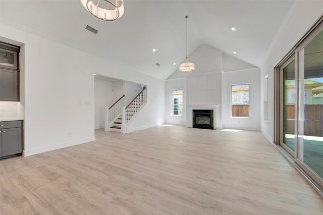 3008 Sandy Springs Drive, Arlington, TX 76017