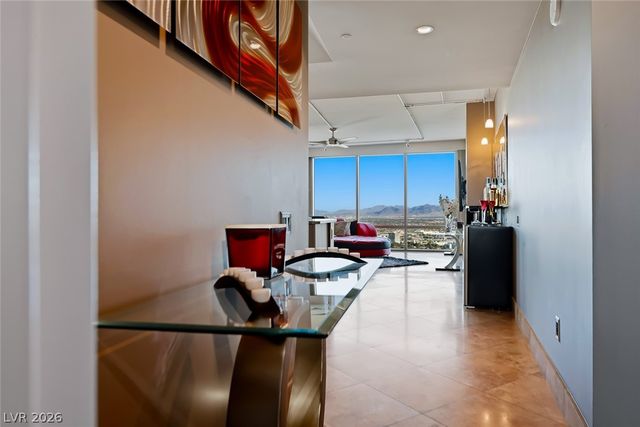 322 Karen Avenue 3802, Las Vegas, NV 89109