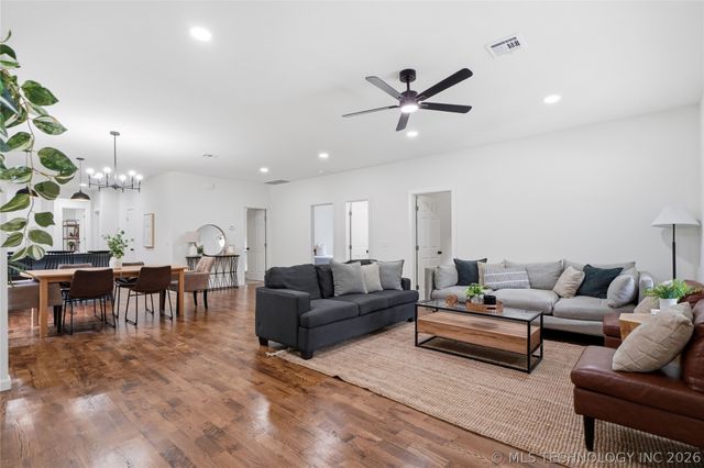 215 N Tacoma Avenue, Tulsa, OK 74127