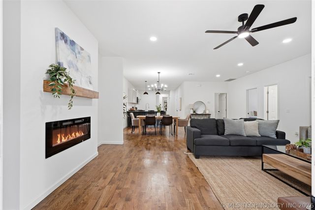 215 N Tacoma Avenue, Tulsa, OK 74127
