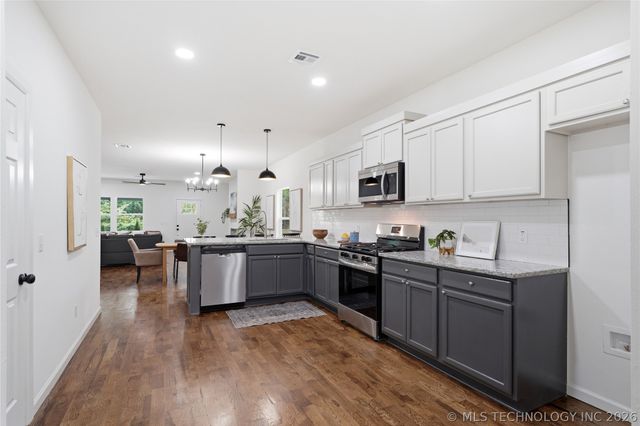 215 N Tacoma Avenue, Tulsa, OK 74127