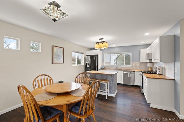 1633 Old Ford Road, New Albany, IN 47150