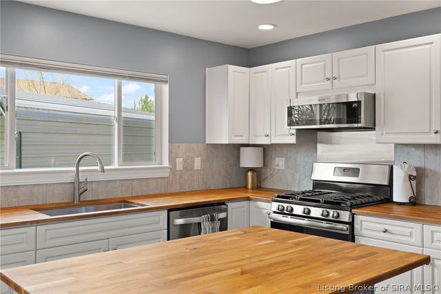 1633 Old Ford Road, New Albany, IN 47150