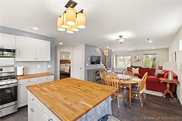 1633 Old Ford Road, New Albany, IN 47150