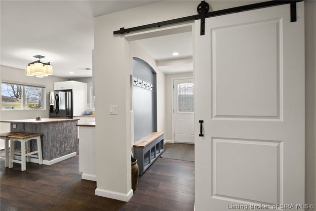 1633 Old Ford Road, New Albany, IN 47150