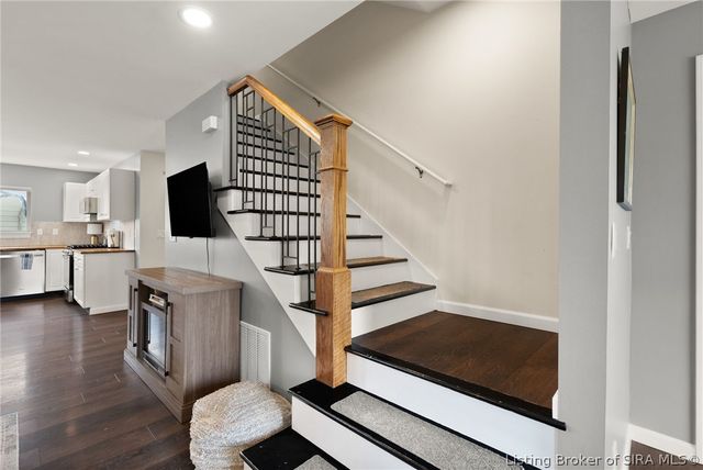 1633 Old Ford Road, New Albany, IN 47150