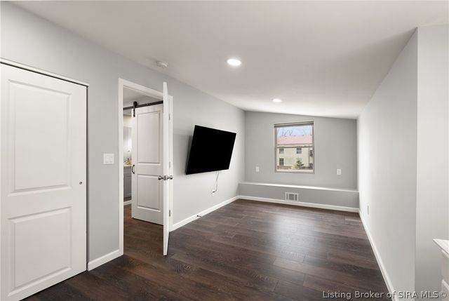 1633 Old Ford Road, New Albany, IN 47150