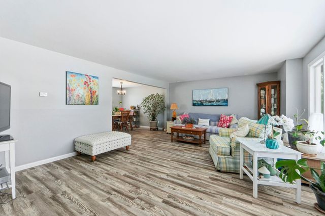 5626 Dartmouth Drive, Fort Wayne, IN 46825