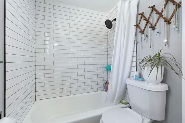 5626 Dartmouth Drive, Fort Wayne, IN 46825