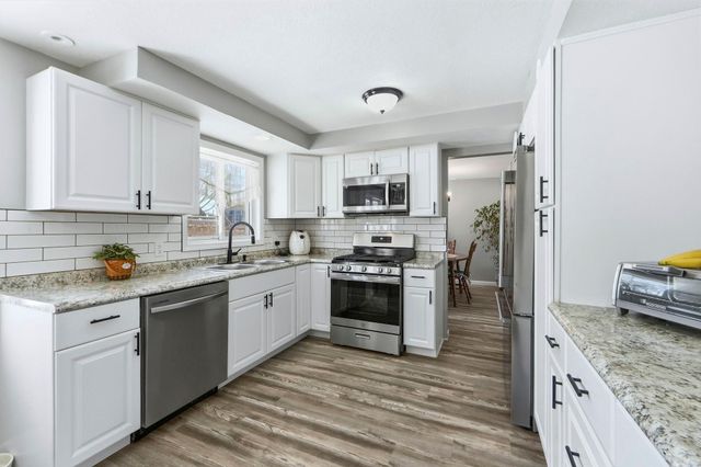 5626 Dartmouth Drive, Fort Wayne, IN 46825