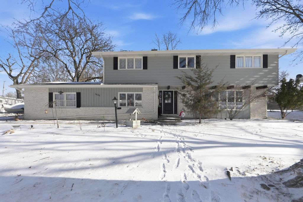 5626 Dartmouth Drive, Fort Wayne, IN 46825