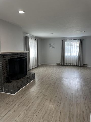 1300 Clara Avenue, Wisconsin Dells, WI 53965