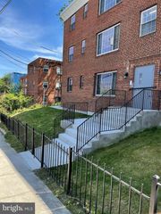 921 52ND ST NE, Washington, DC 20019