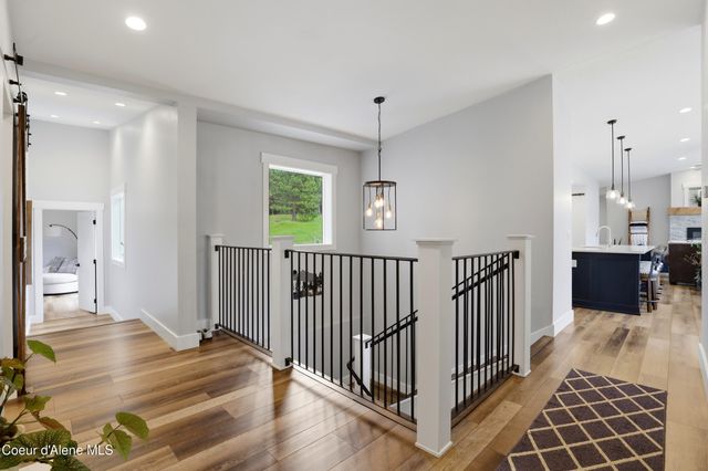 944 N Balcony DR, Coeur D'alene, ID 83814