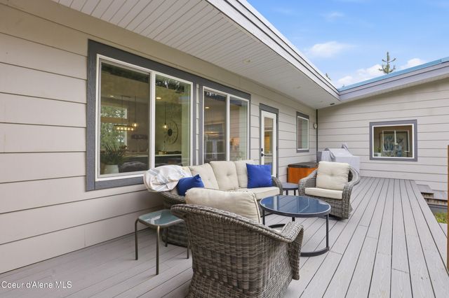 944 N Balcony DR, Coeur D'alene, ID 83814