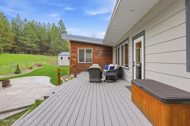 944 N Balcony DR, Coeur D'alene, ID 83814