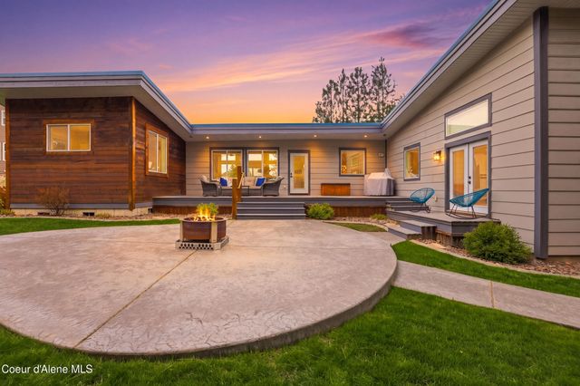 944 N Balcony DR, Coeur D'alene, ID 83814