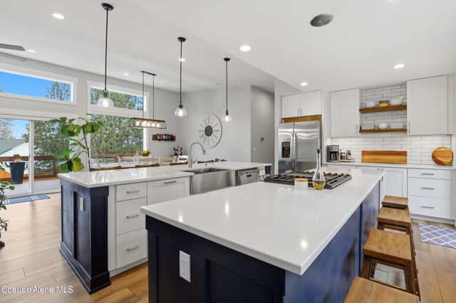 944 N Balcony DR, Coeur D'alene, ID 83814