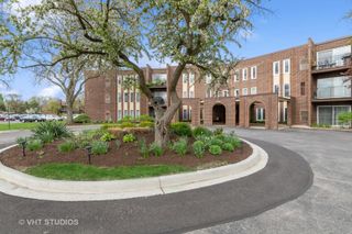 1450 Sandpebble Drive 343, Wheeling, IL 60090