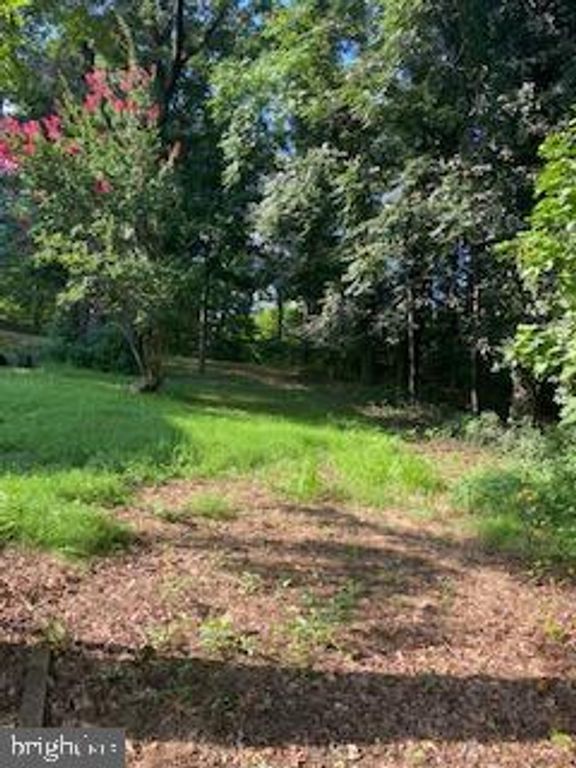 4004 BELNOR LN, Suitland, MD 20746