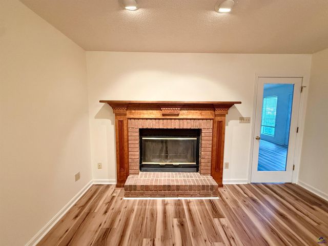 102 Williamsburg Avenue, Warner Robins, GA 31088