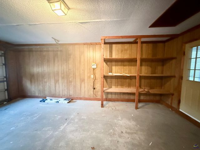 102 Williamsburg Avenue, Warner Robins, GA 31088