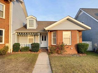 102 Williamsburg Avenue, Warner Robins, GA 31088
