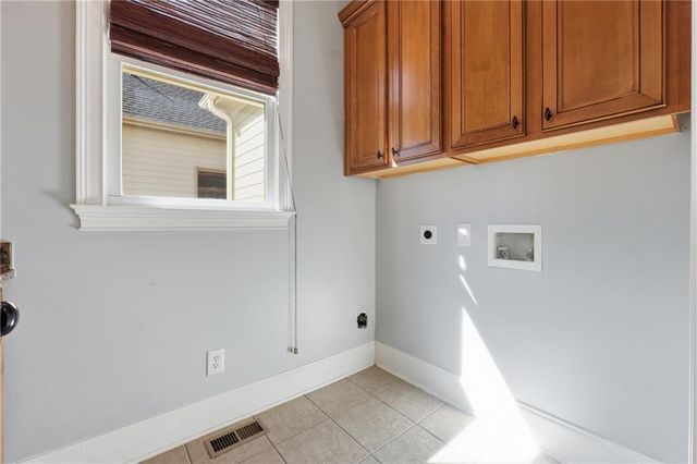 6437 Blue Water Drive, Buford, GA 30518