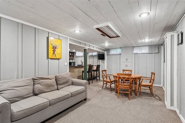 3206 SW 28th Street, Des Moines, IA 50321